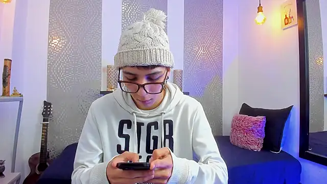 Snapshot of Nikolay_Gregori chatting on February 12, 2025, 4:33 am Nikolay Gregori online show from February 12, 2025, 4:33 am