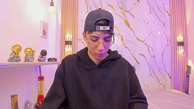 Nikolay Gregori online show from March 18, 2026, 4:48 am