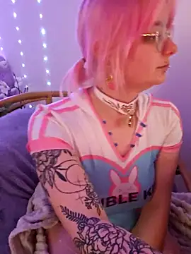 Snapshot of LaskaLeRoomba chatting on March 22, 2025, 5:52 pm LaskaLeRoomba online show from March 22, 2025, 5:52 pm