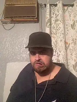 Miguel16i online show from February 25, 2025, 5:25 pm