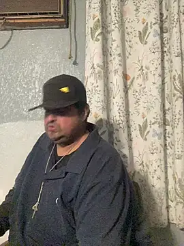 Miguel16i online show from March 19, 2025, 4:25 am