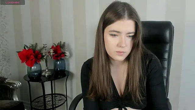 Snapshot of Haley_Gars chatting on October 24, 2025, 12:56 pm Haley Gars online show from October 24, 2025, 12:56 pm