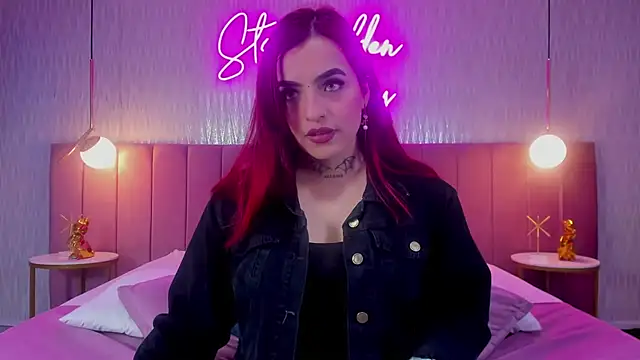 valeriee millerr  online show from January 7, 2025, 6:35 pm