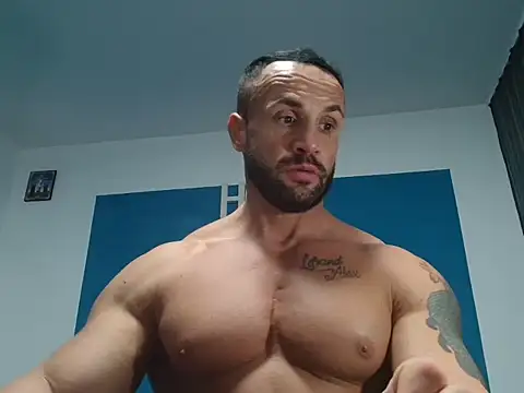 Magnificmuscles89 online show from December 2, 2024, 10:45 pm