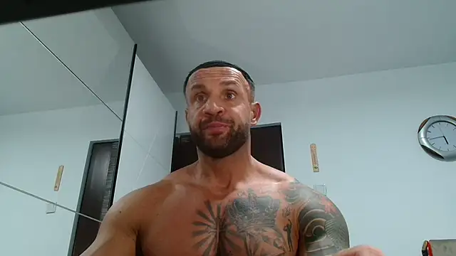 Snapshot of Magnificmuscles89 chatting on February 23, 2026, 3:42 pm Magnificmuscles89 online show from February 23, 2026, 3:42 pm