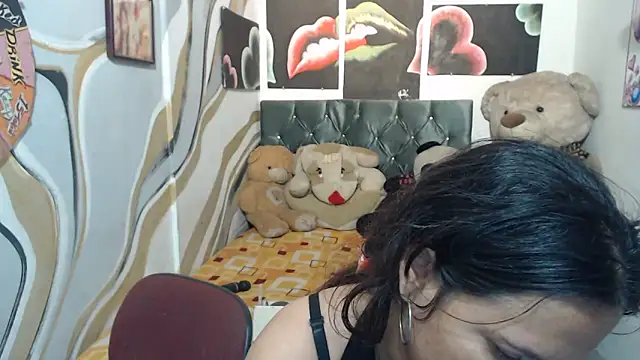 Snapshot of manzanahot9 chatting on December 3, 2025, 10:30 pm manzanahot9 online show from December 3, 2025, 10:30 pm