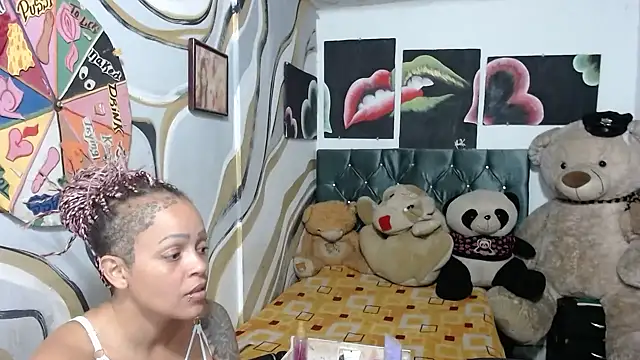 Snapshot of manzanahot9 chatting on January 6, 2026, 6:55 pm manzanahot9 online show from January 6, 2026, 6:55 pm