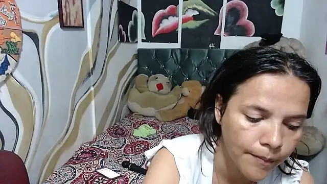 Snapshot of manzanahot9 chatting on March 21, 2026, 6:11 pm manzanahot9 online show from March 21, 2026, 6:11 pm