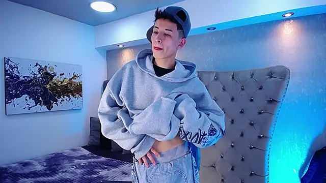 MaikCarver online show from January 13, 2026, 4:07 am