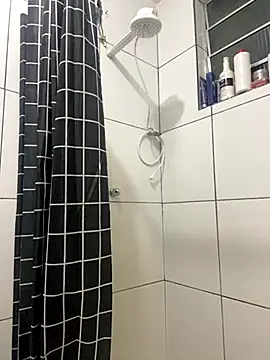 Snapshot of couple_shy chatting on October 14, 2025, 1:50 am couple shy online show from October 14, 2025, 1:50 am