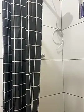 Snapshot of couple_shy chatting on November 19, 2025, 9:59 pm couple shy online show from November 19, 2025, 9:59 pm