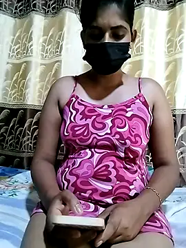 SLZAARA online show from December 19, 2024, 6:23 pm