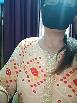 Aishwaryaa 69 online show from September 27, 2025, 8:08 am