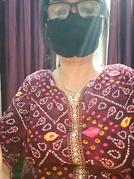 Aishwaryaa 69 online show from October 19, 2025, 6:41 pm