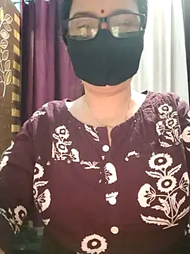 Aishwaryaa 69 online show from October 31, 2025, 12:28 pm