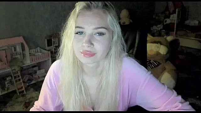  NigoNika online show from April 25, 2026, 7:55 pm