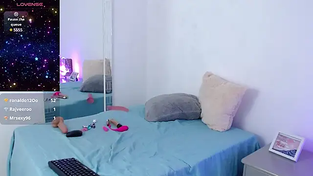 Snapshot of ms_valentina chatting on March 22, 2025, 12:49 am ms valentina online show from March 22, 2025, 12:49 am