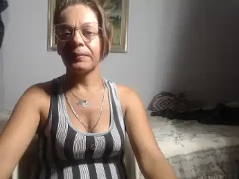 Snapshot of Horney-Blonde chatting on December 27, 2024, 12:29 am Horney-Blonde online show from December 27, 2024, 12:29 am