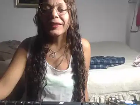 Snapshot of Horney-Blonde chatting on December 28, 2024, 10:44 pm Horney-Blonde online show from December 28, 2024, 10:44 pm