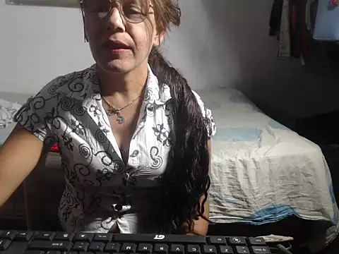 Snapshot of Horney-Blonde chatting on January 3, 2025, 10:51 pm Horney-Blonde online show from January 3, 2025, 10:51 pm