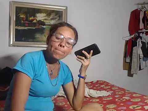 Snapshot of Horney-Blonde chatting on January 28, 2025, 12:15 am Horney-Blonde online show from January 28, 2025, 12:15 am