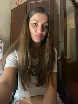 Snapshot of Lanaa19 chatting on January 7, 2025, 8:31 pm Lanaa19 online show from January 7, 2025, 8:31 pm