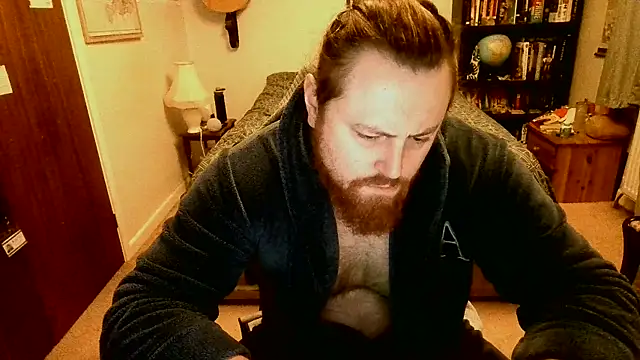 Hairy Guy30 online show from January 15, 2025, 4:54 pm