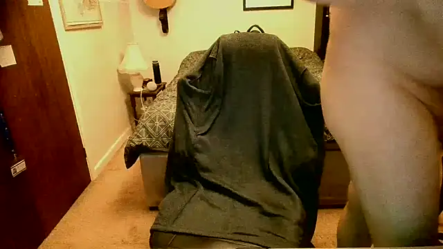 Hairy Guy30 online show from January 30, 2025, 8:53 pm