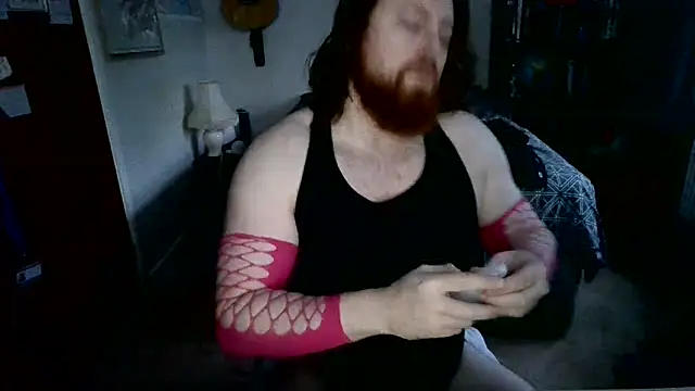 Hairy Guy30 online show from February 6, 2025, 5:09 pm