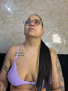 naughtylesbians   online show from April 14, 2026, 1:44 am