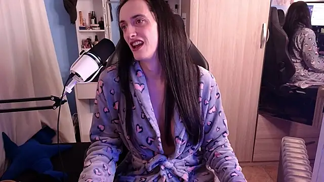 Snapshot of MemiKouki chatting on March 18, 2025, 11:42 pm MemiKouki online show from March 18, 2025, 11:42 pm