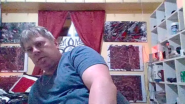 Snapshot of Mic_Oxinner chatting on November 18, 2025, 9:14 am Mic Oxinner online show from November 18, 2025, 9:14 am