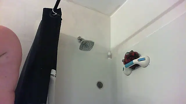 Snapshot of Mic_Oxinner chatting on January 9, 2026, 10:40 am Mic Oxinner online show from January 9, 2026, 10:40 am