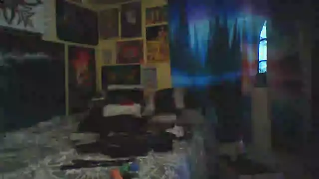 Snapshot of Mic_Oxinner chatting on June 30, 2026, 1:01 pm Mic Oxinner online show from June 30, 2026, 1:01 pm