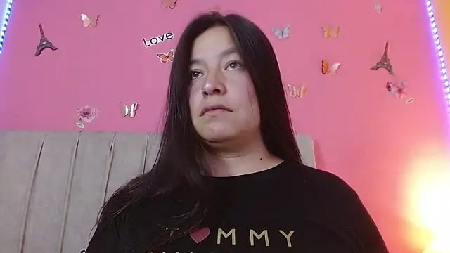 monickhot303av online show from October 5, 2025, 4:33 am