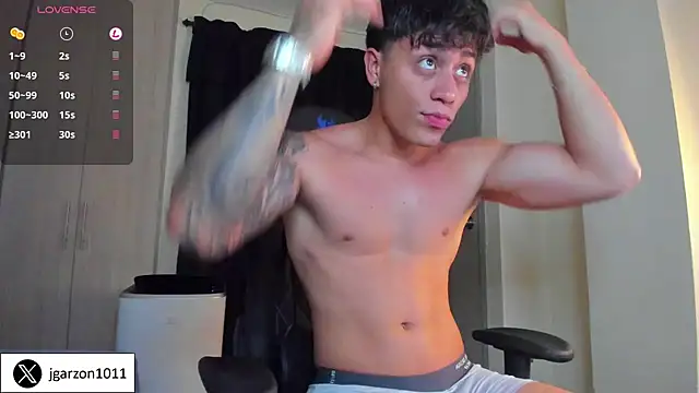 Snapshot of _joansoto chatting on December 4, 2024, 1:20 pm joansoto online show from December 4, 2024, 1:20 pm