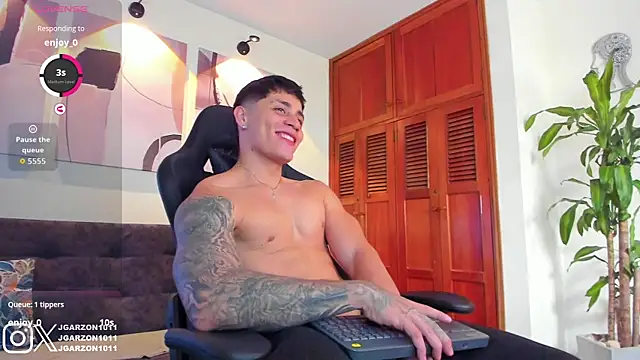 Snapshot of _joansoto chatting on September 15, 2025, 2:17 pm joansoto online show from September 15, 2025, 2:17 pm