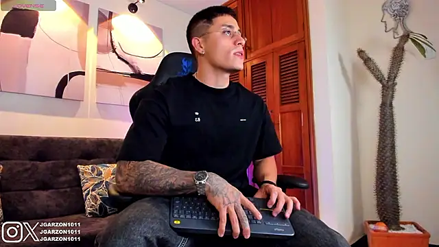  joansoto online show from February 9, 2026, 12:53 pm