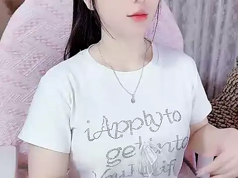 Snapshot of _Lygn__ chatting on September 18, 2025, 12:18 pm Lygn online show from September 18, 2025, 12:18 pm