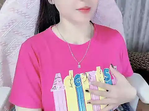 Snapshot of _Lygn__ chatting on September 28, 2025, 12:43 pm Lygn online show from September 28, 2025, 12:43 pm