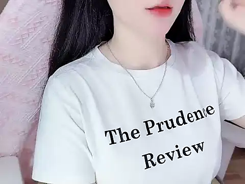 Snapshot of _Lygn__ chatting on October 9, 2025, 11:19 am Lygn online show from October 9, 2025, 11:19 am