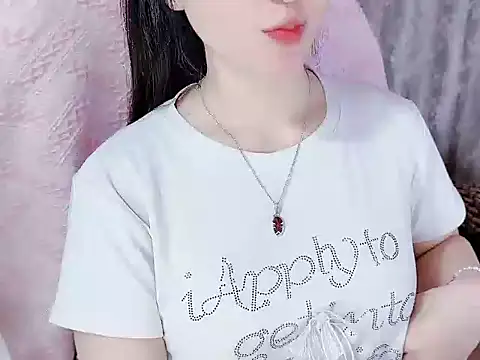 Snapshot of _Lygn__ chatting on October 26, 2025, 10:10 am Lygn online show from October 26, 2025, 10:10 am