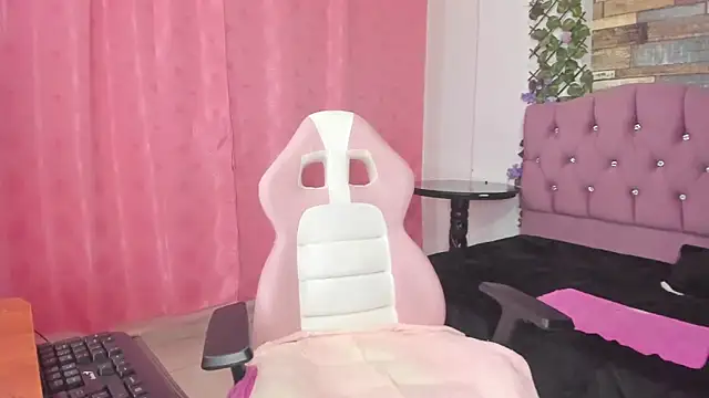 elizabeth mature23 online show from December 2, 2024, 1:46 pm