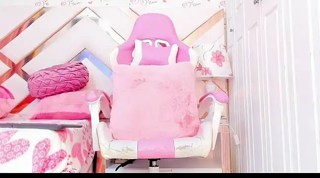 BriggitteEbonny online show from December 23, 2024, 6:00 am