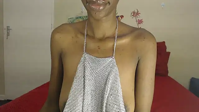 Blacktittiex02 online show from July 19, 2026, 6:44 pm