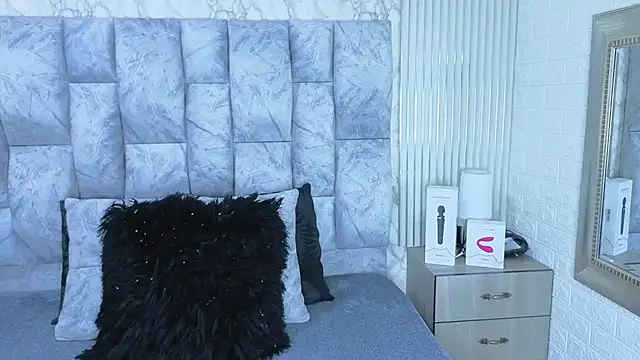 Snapshot of charlotte__G chatting on October 4, 2025, 11:19 am charlotte G online show from October 4, 2025, 11:19 am