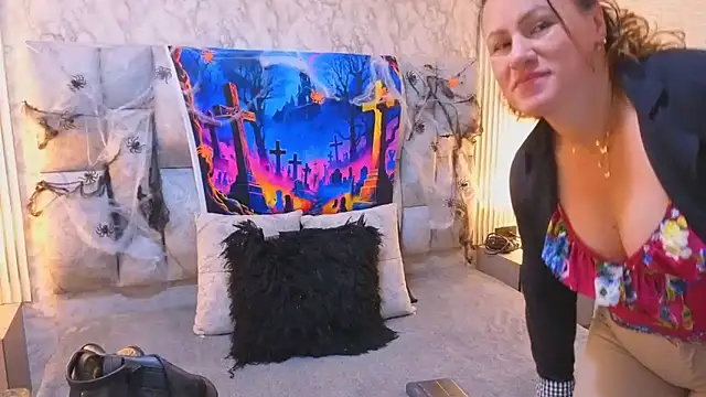 Snapshot of charlotte__G chatting on October 23, 2025, 10:58 am charlotte G online show from October 23, 2025, 10:58 am