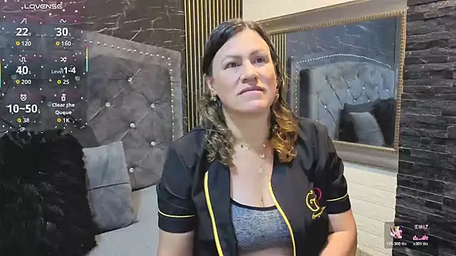 Snapshot of charlotte__G chatting on November 21, 2025, 10:47 am charlotte G online show from November 21, 2025, 10:47 am