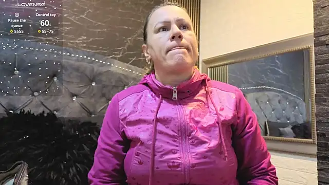 Snapshot of charlotte__G chatting on November 24, 2025, 9:31 am charlotte G online show from November 24, 2025, 9:31 am