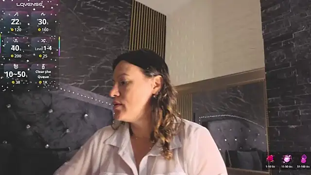 Snapshot of charlotte__G chatting on December 20, 2025, 10:11 am charlotte G online show from December 20, 2025, 10:11 am